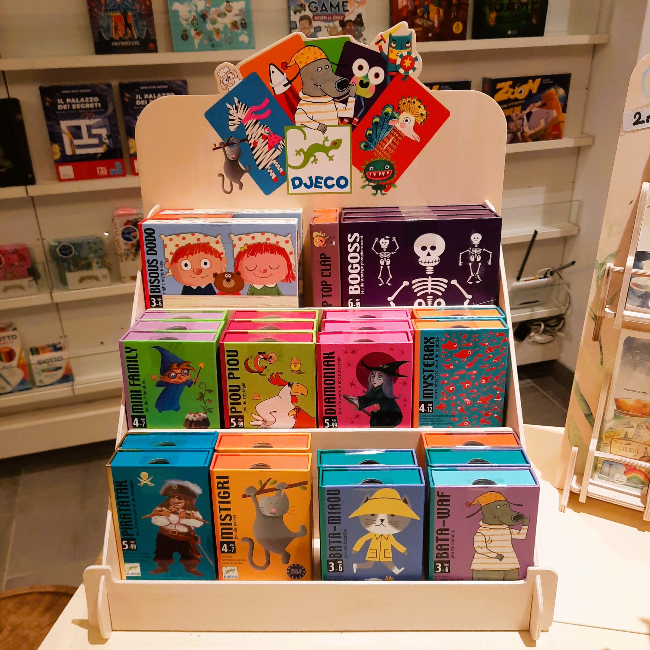 Vari giochi di carte Djeco